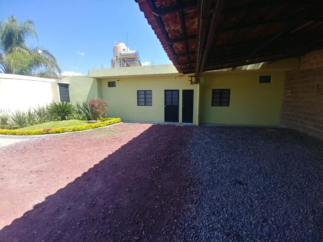 Estancia Santa Fe Celaya  Exteriör bild