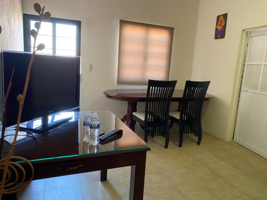 Estancia Santa Fe Celaya  Exteriör bild