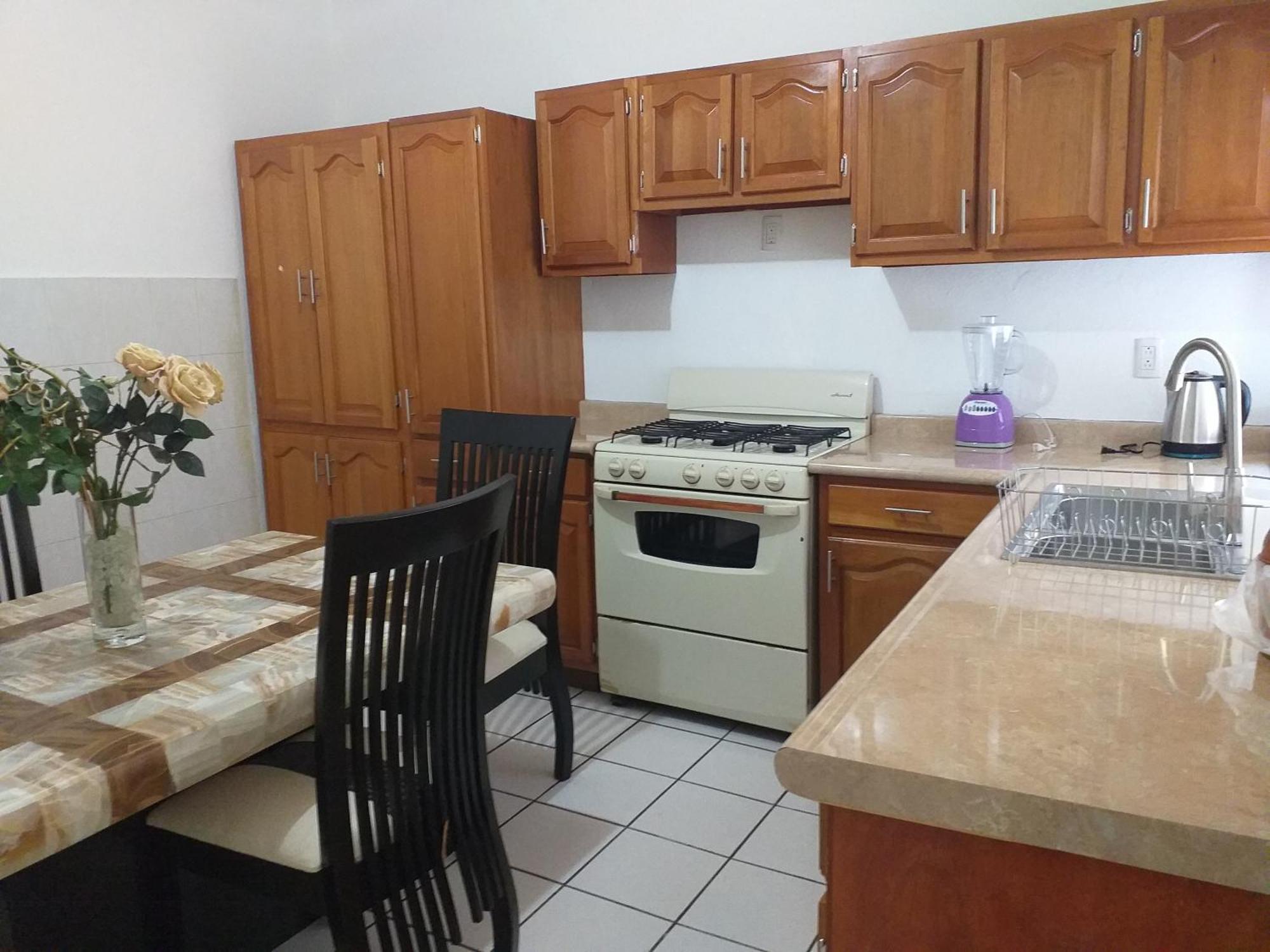 Estancia Santa Fe Celaya  Exteriör bild